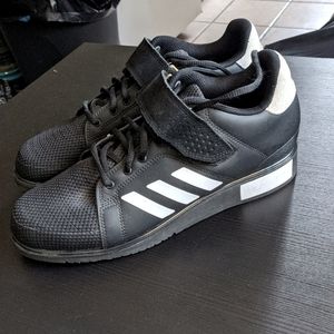 Adidas lifting shoes like new